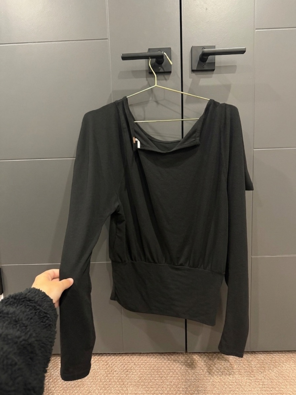 Free People Black Women's Long-Sleeve Top - Picture 2 of 3